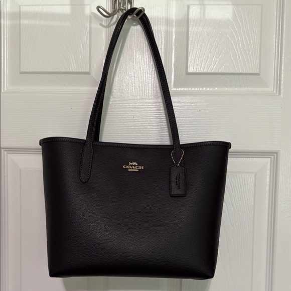 Coach Handbags - Coach Medium City Tote Bag